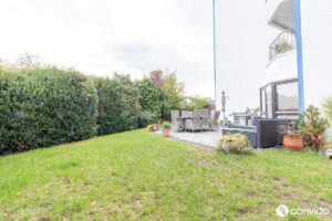 Garten mit Terrasse