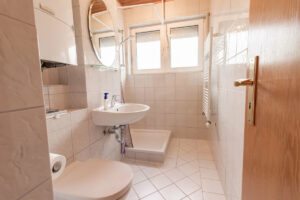 Badezimmer EG