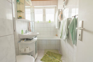 Badezimmer 1.OG