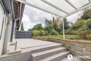 Überdachte Terrasse