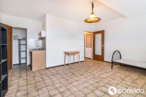 Wohn-/ Schlafzimmer 2